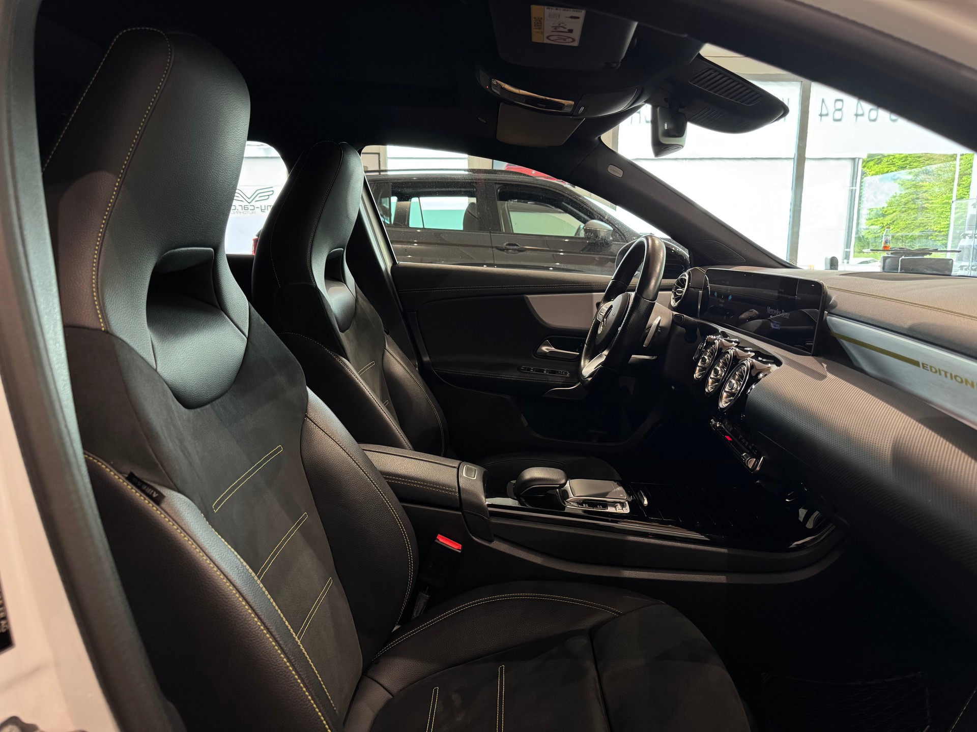 MERCEDES-BENZ A 220 AMG Line EDITION 1 7G-DCT 4Matic || BURMESTER || 360 || PANORAMA-image-23