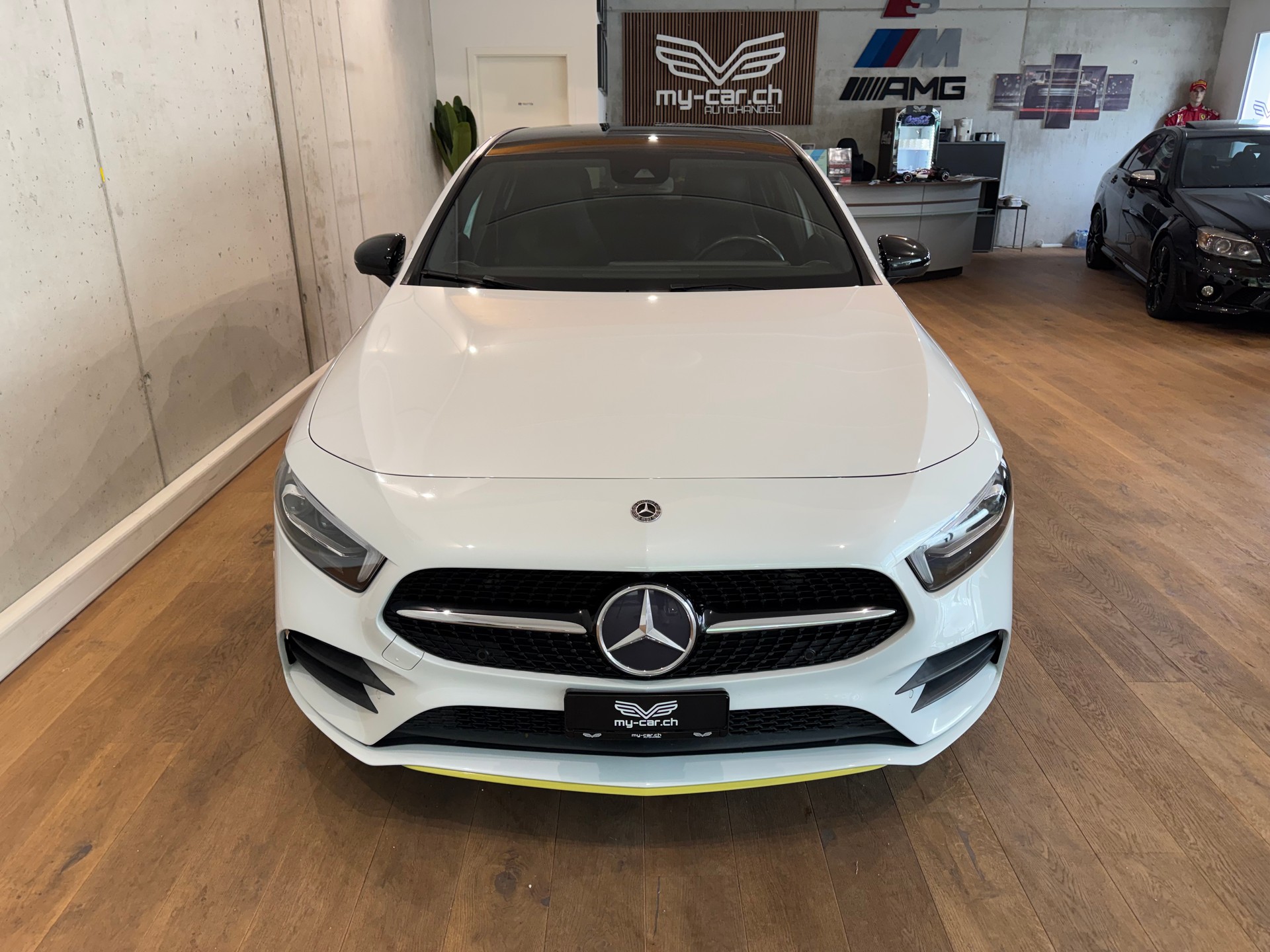 MERCEDES-BENZ A 220 AMG Line EDITION 1 7G-DCT 4Matic || BURMESTER || 360 || PANORAMA-image-16