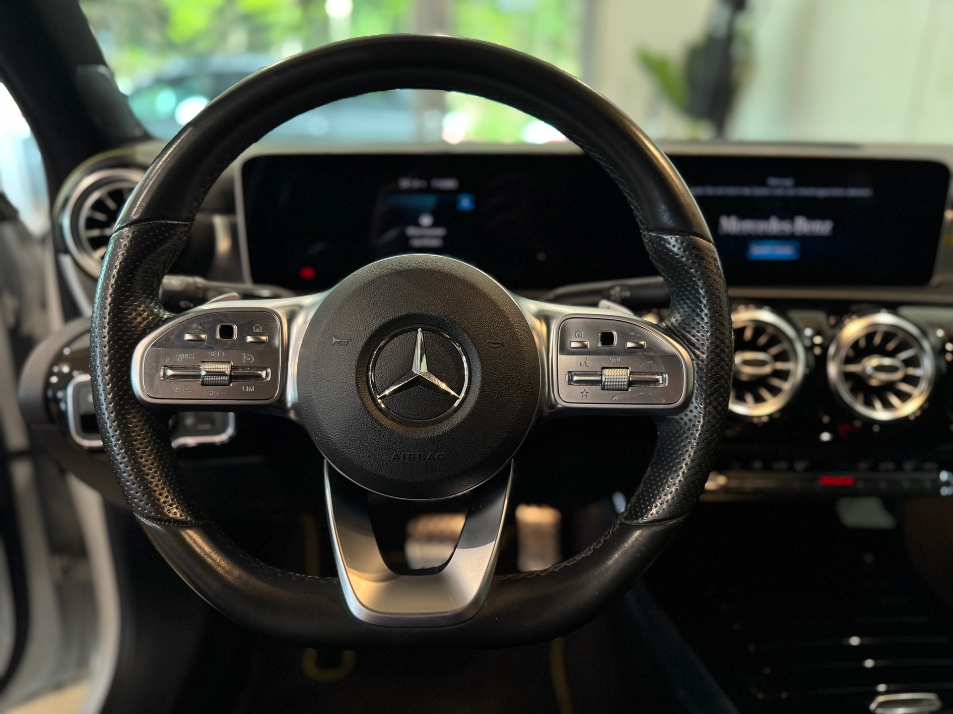 MERCEDES-BENZ A 220 AMG Line EDITION 1 7G-DCT 4Matic || BURMESTER || 360 || PANORAMA-image-20