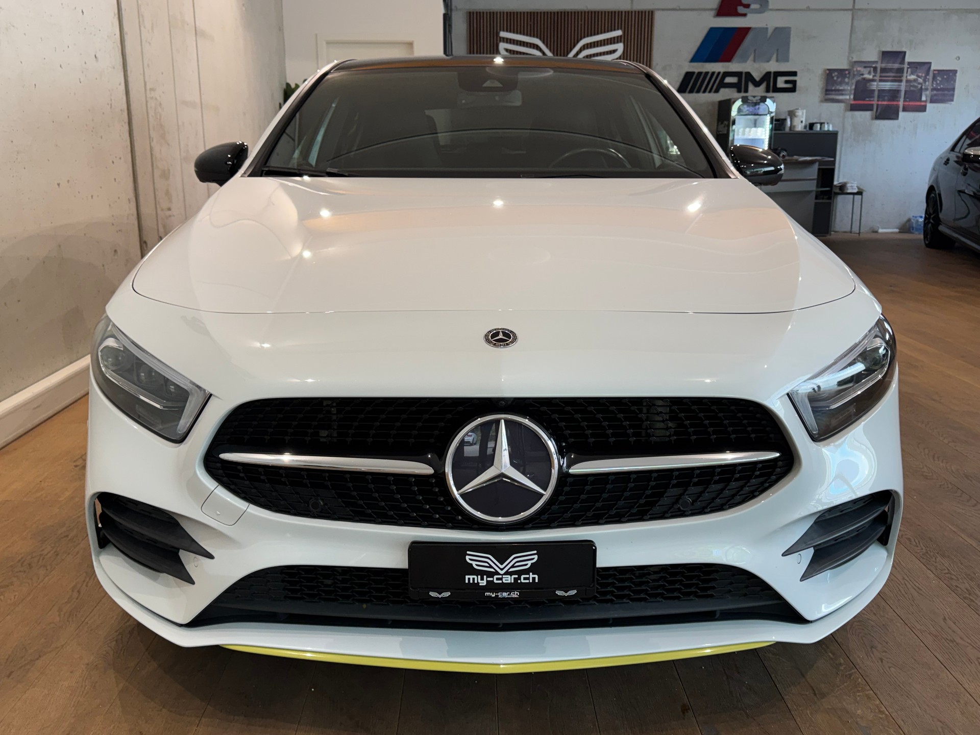 MERCEDES-BENZ A 220 AMG Line EDITION 1 7G-DCT 4Matic || BURMESTER || 360 || PANORAMA-image-15