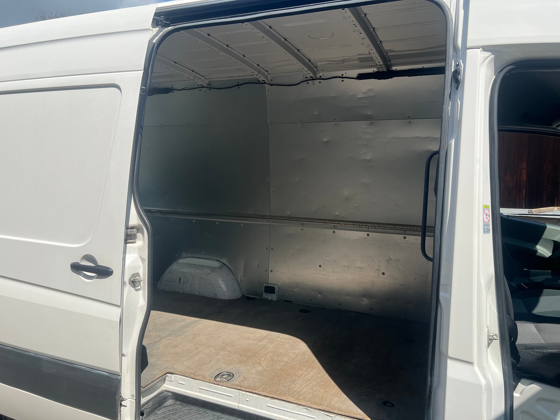 VW Crafter 35 2.0 TDI CR-image-7