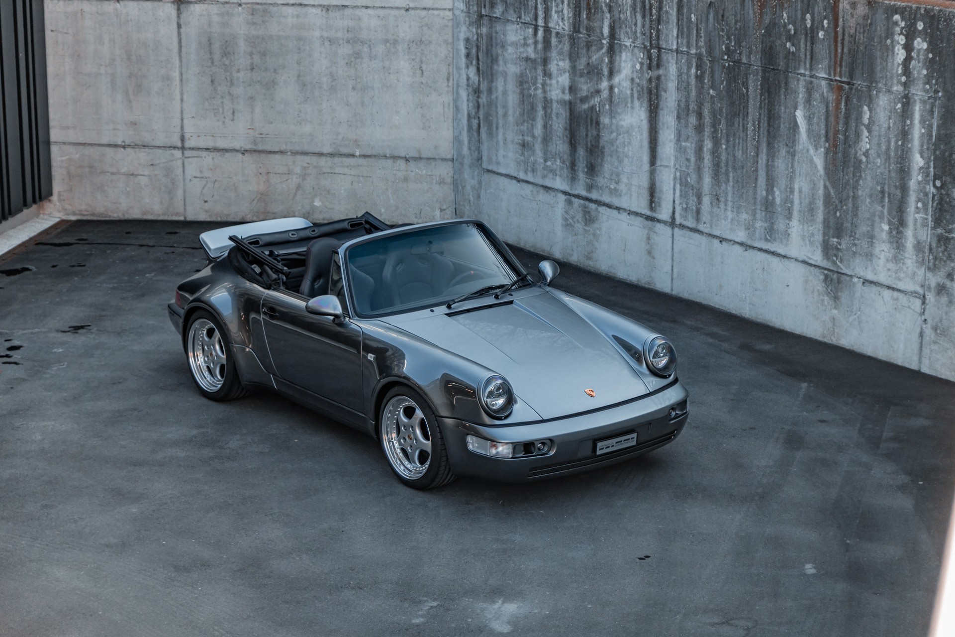 PORSCHE 911 Carrera 4 Cabrio-image-4