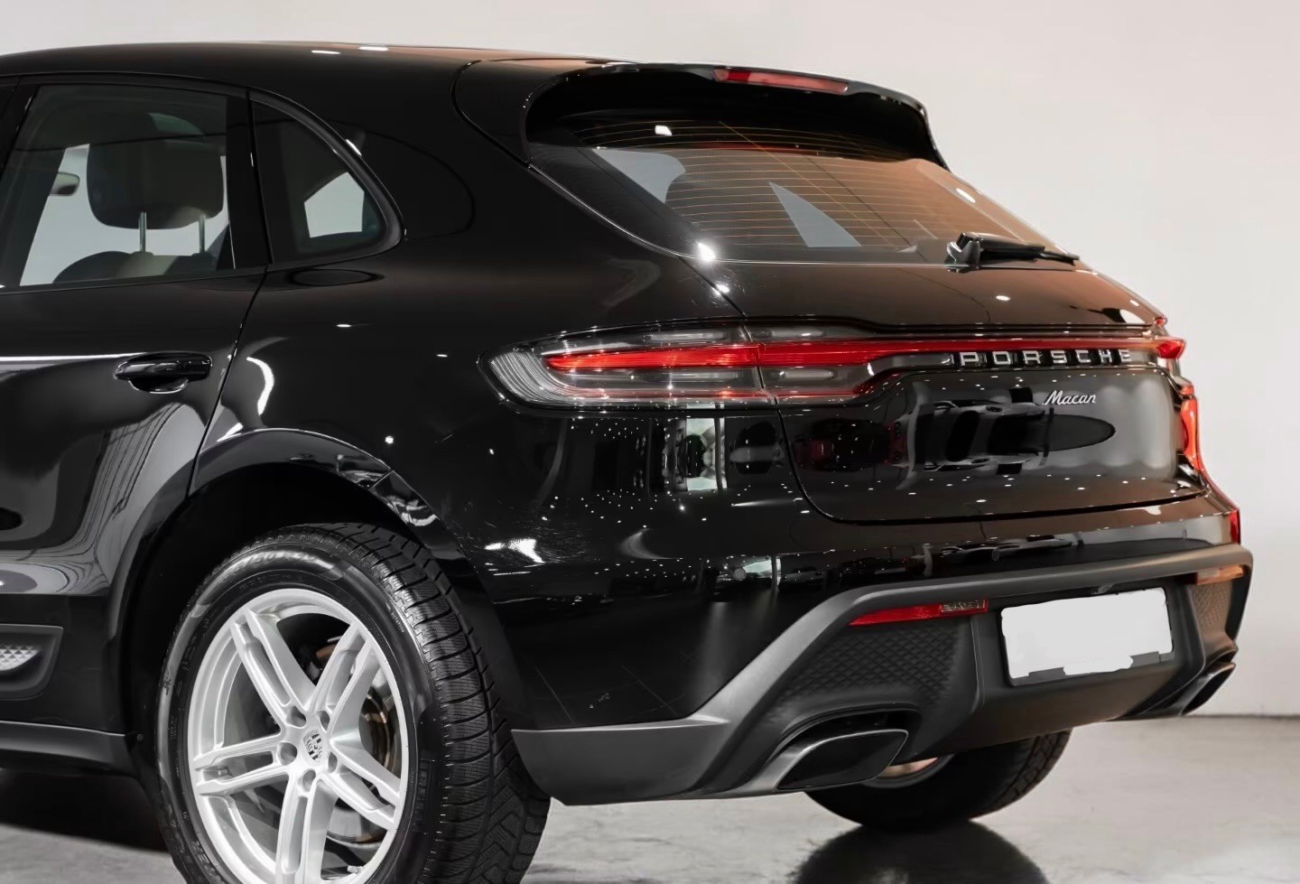 PORSCHE Macan PDK-image-8