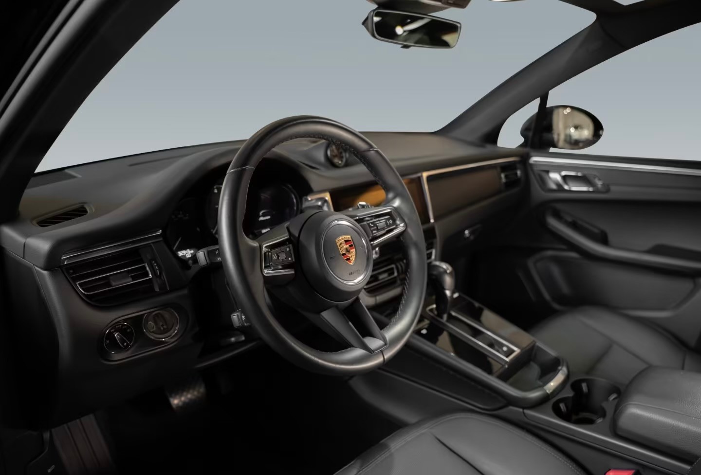 PORSCHE Macan PDK-image-9