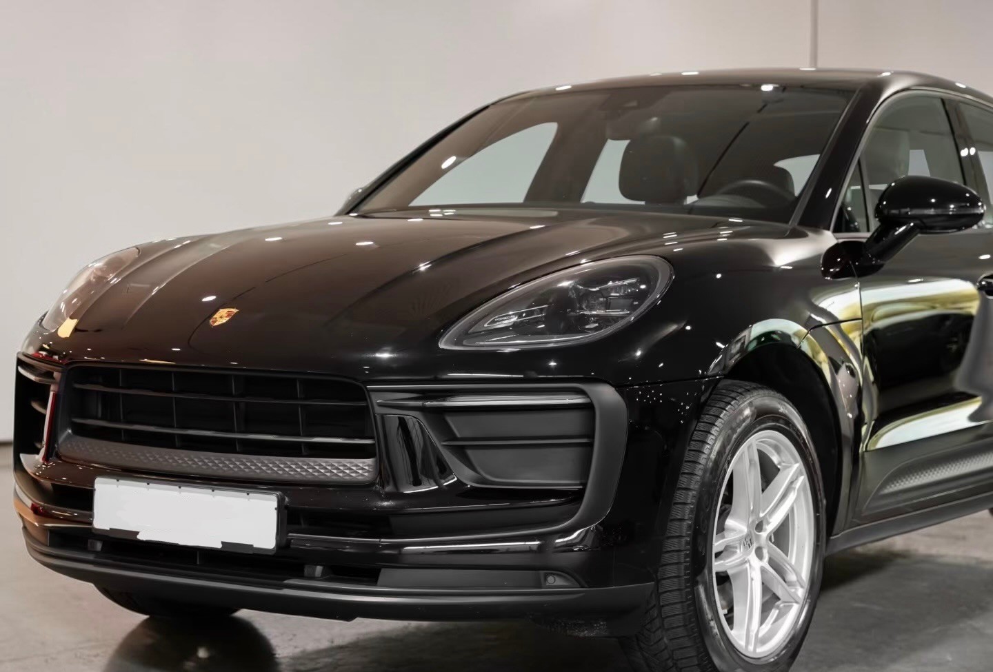 PORSCHE Macan PDK-image-4