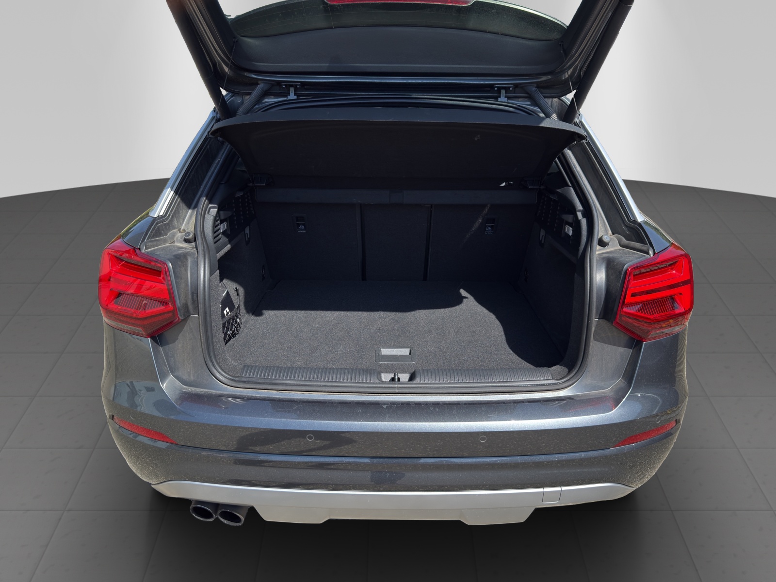 AUDI Q2 2.0 TFSI sport quattro S-tronic-image-10