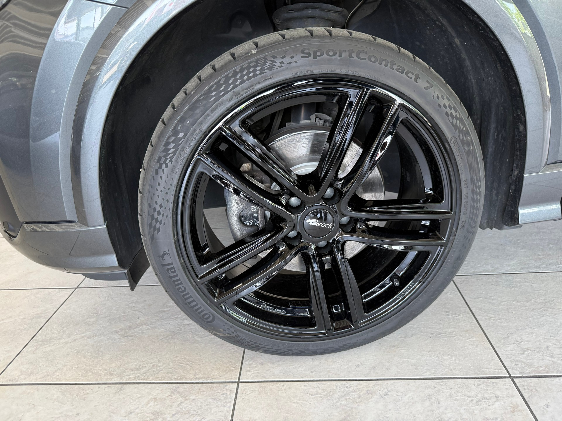 AUDI Q2 2.0 TFSI sport quattro S-tronic-image-24