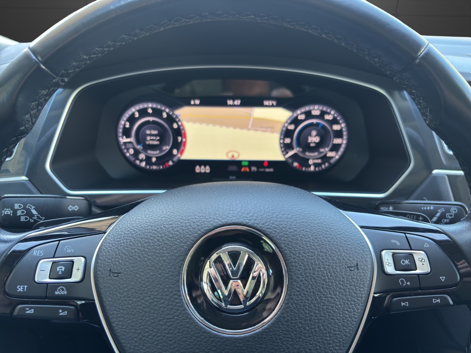 VW Tiguan 2.0TSI Highline 4Motion DSG-image-5