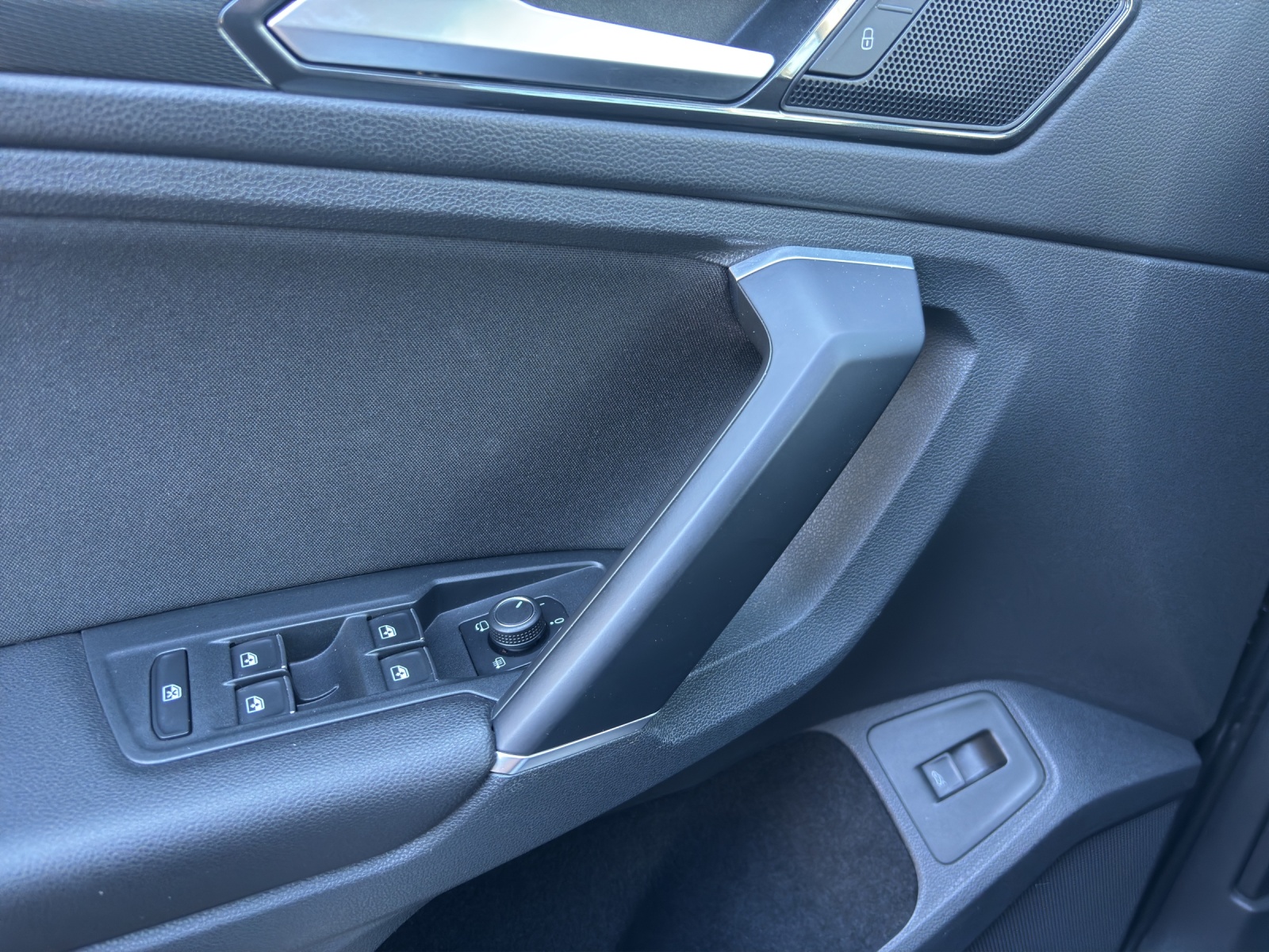 VW Tiguan 2.0TSI Highline 4Motion DSG-image-11