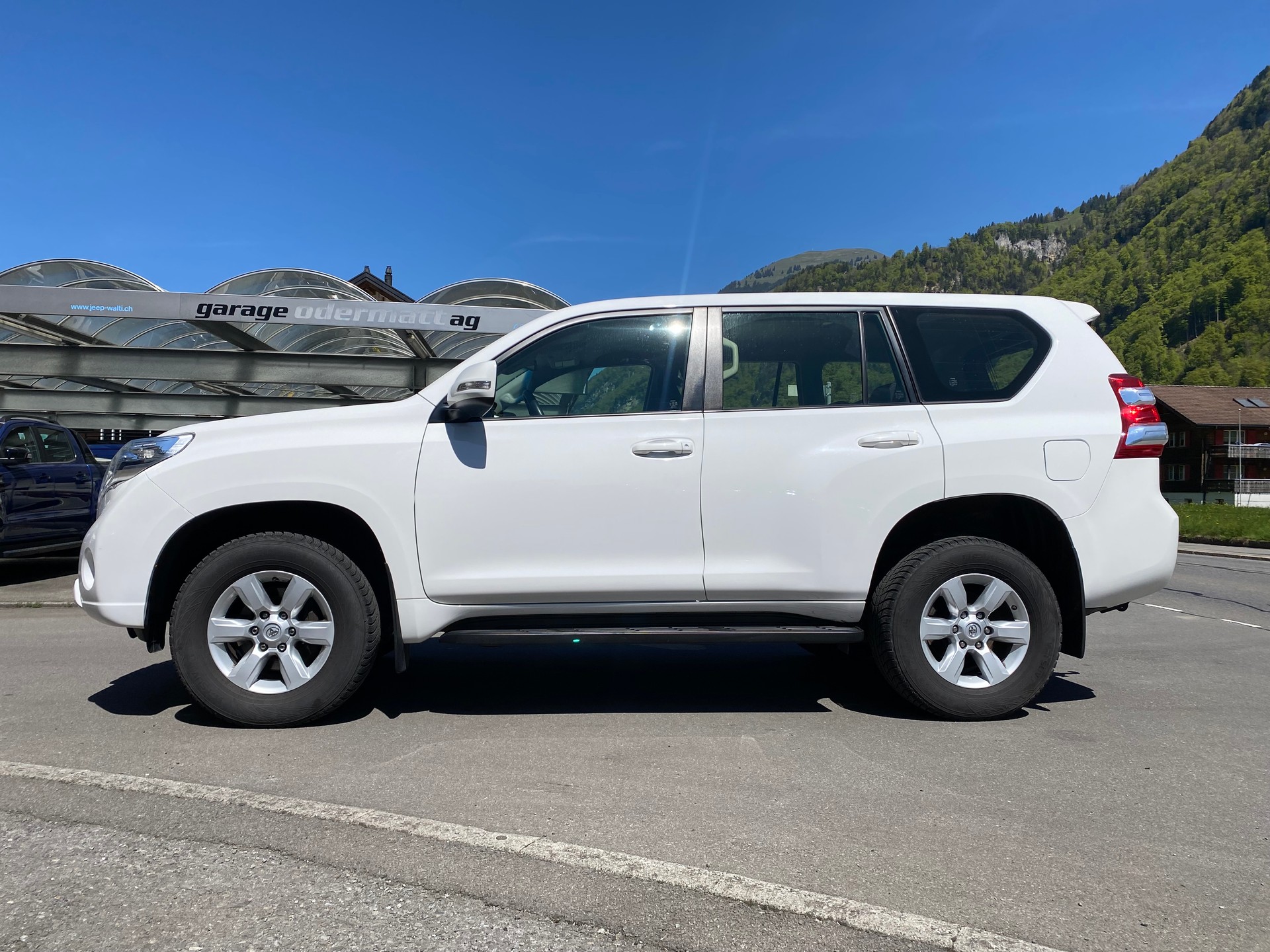 TOYOTA Land Cruiser 2.8TD Luna Automatic