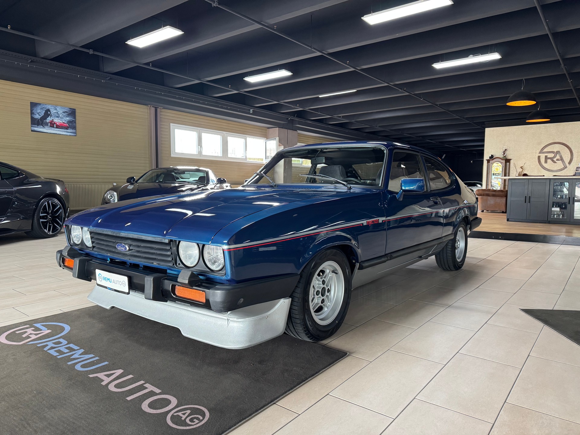 FORD Capri 2.8 INJECTION-showroom-element-3