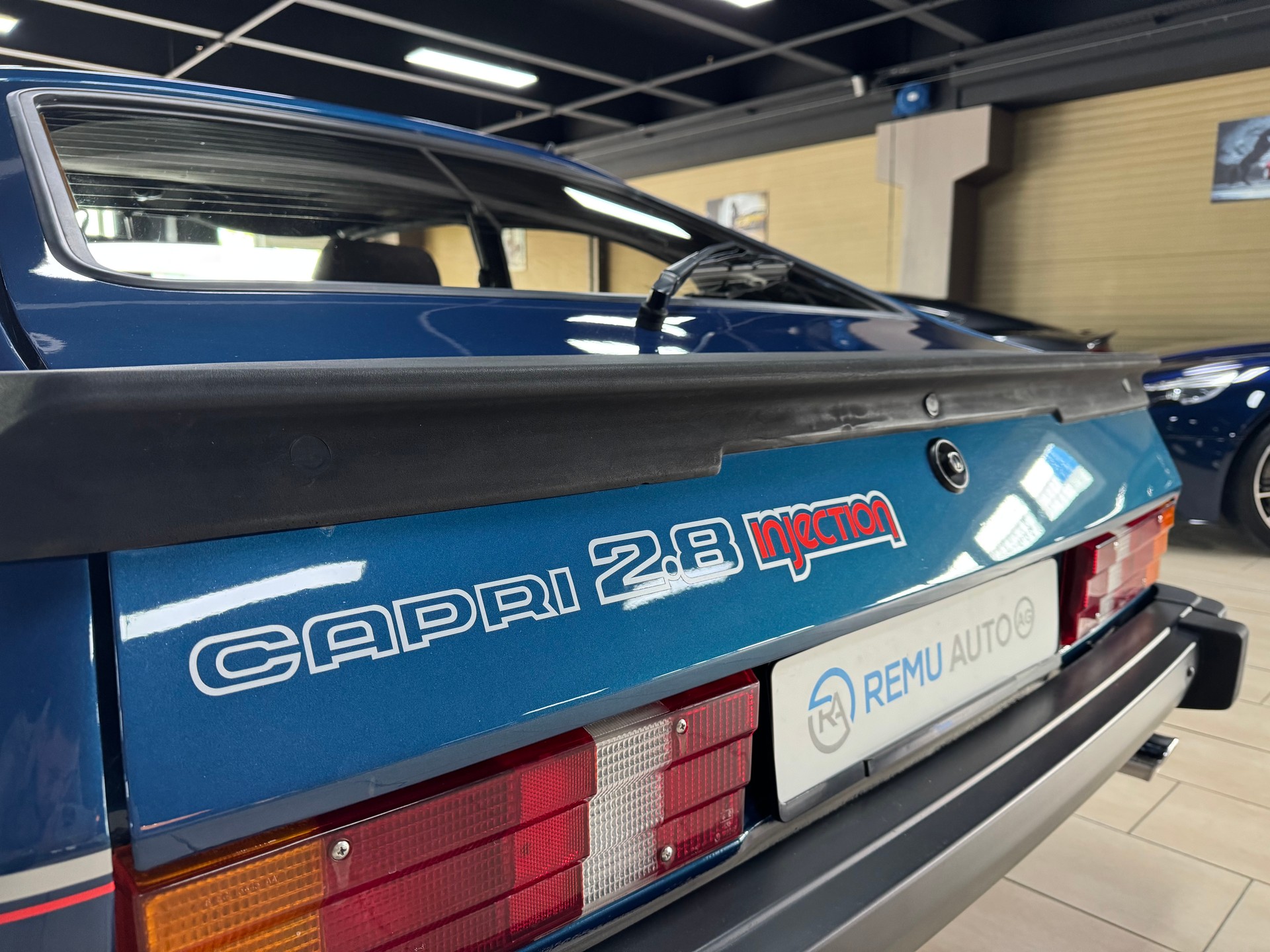 FORD Capri 2.8 INJECTION-image-9