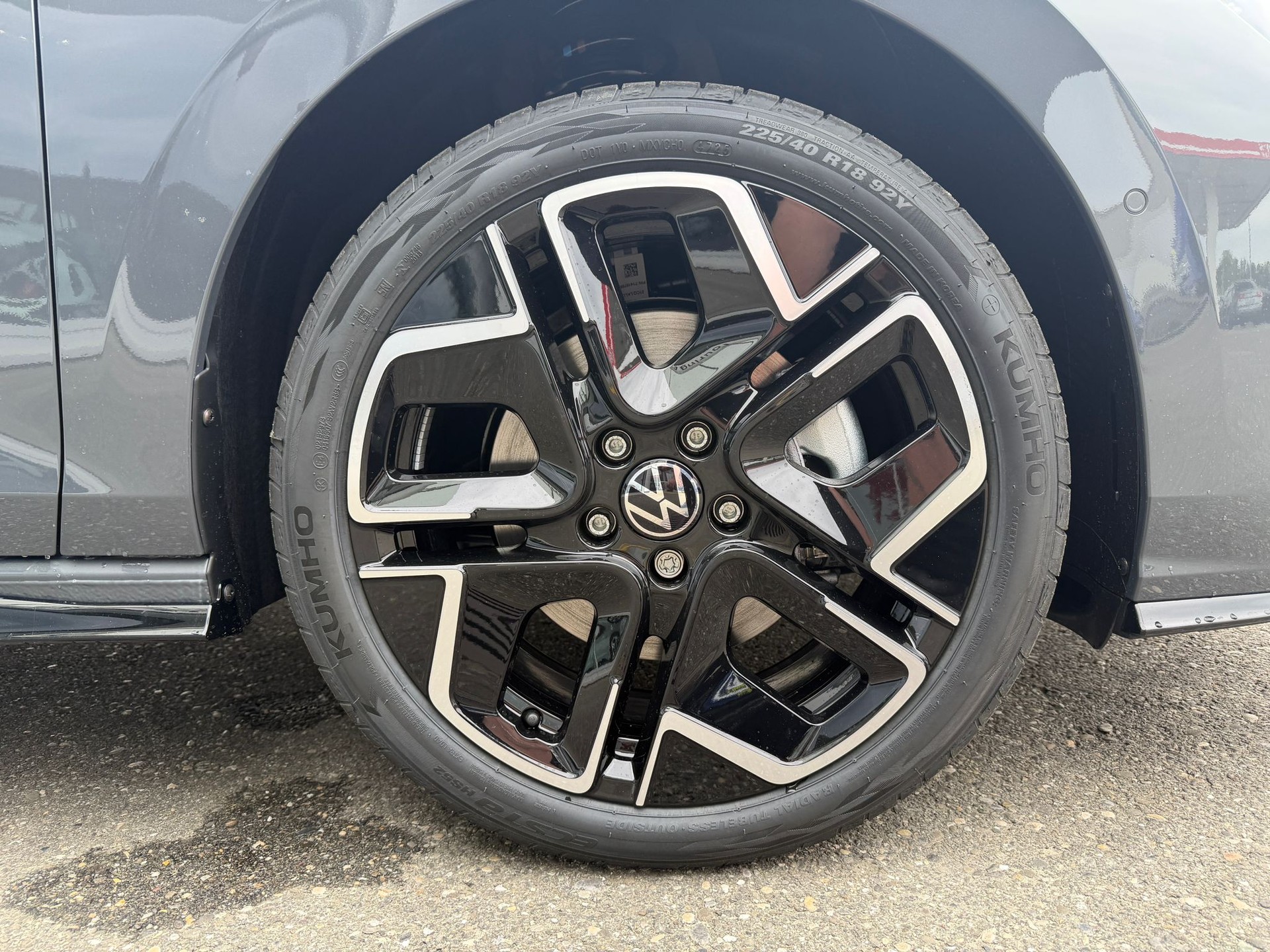 VW Golf Variant 2.0 TSI R-Line DSG 4 Motion-image-9