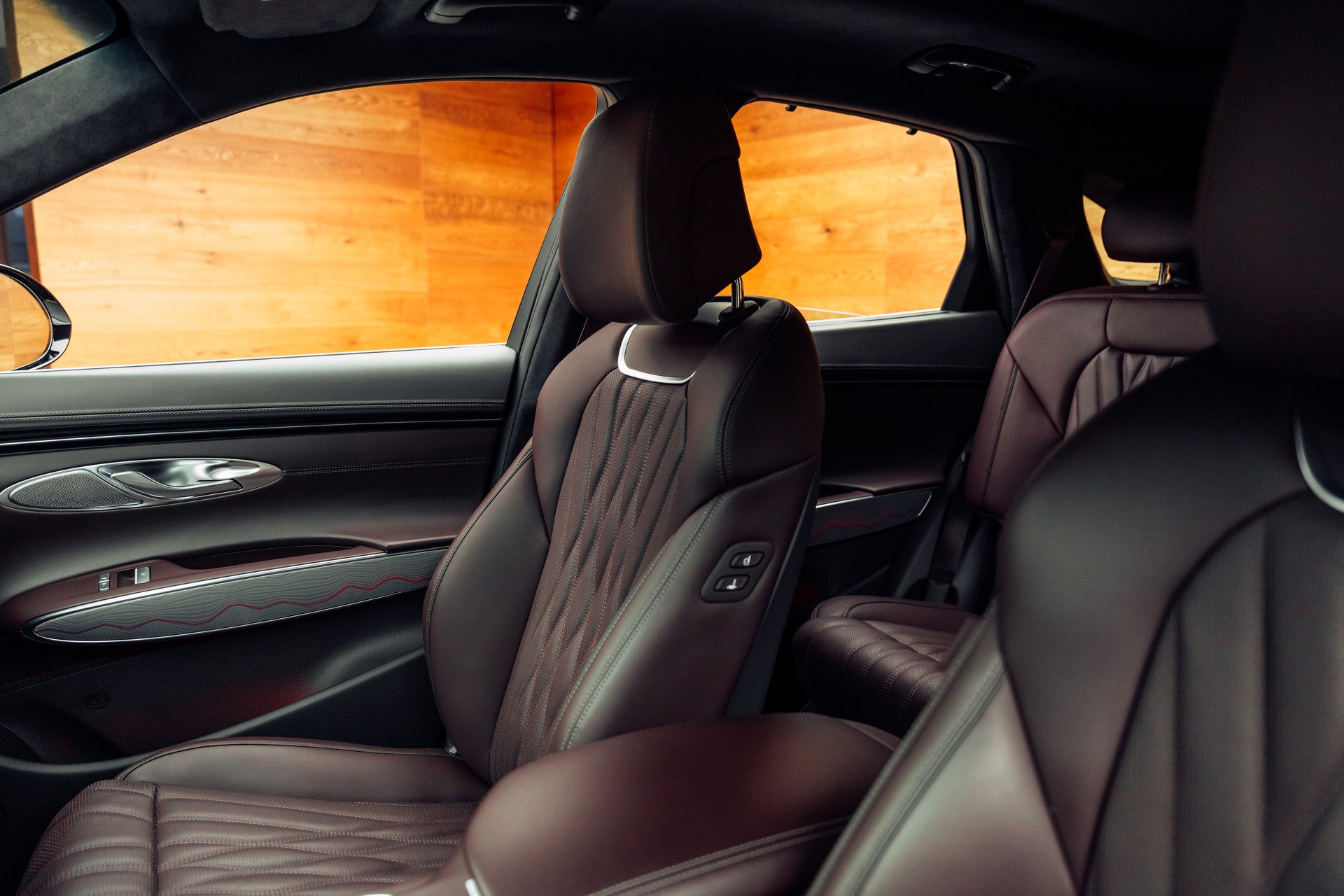 GENESIS GV70 2.2 CRDI Luxury AT8 AWD-image-6