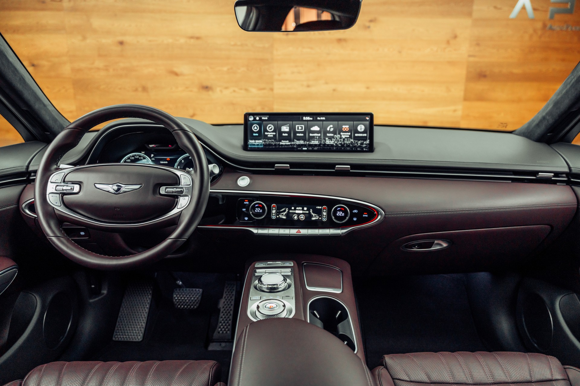GENESIS GV70 2.2 CRDI Luxury AT8 AWD-image-4