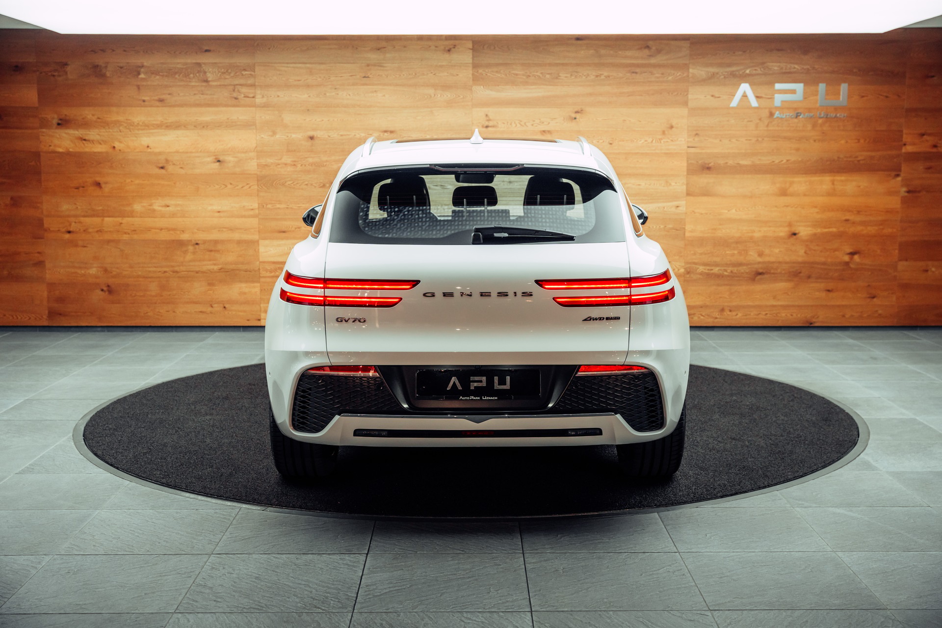 GENESIS GV70 2.2 CRDI Luxury AT8 AWD-image-18