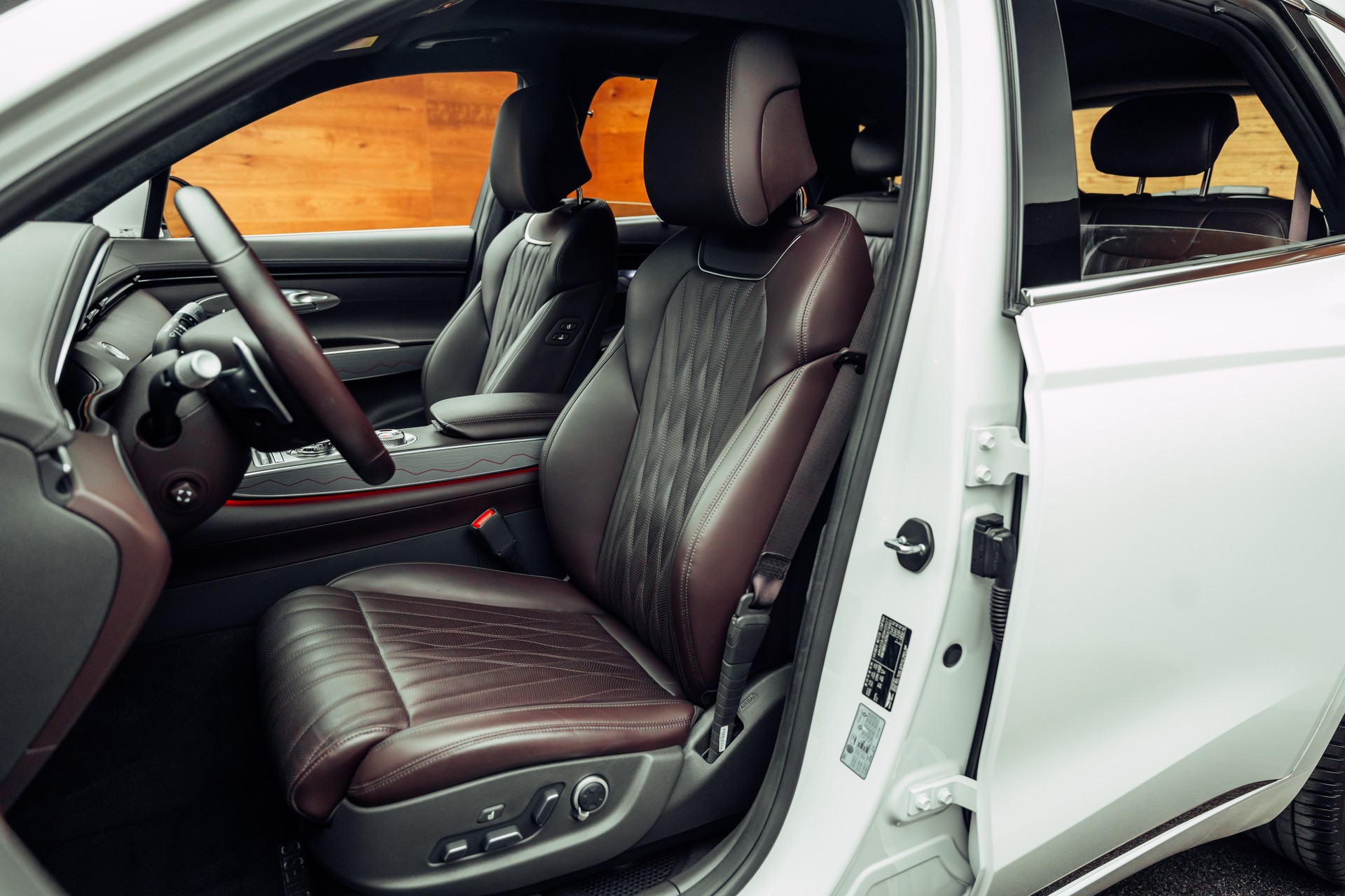 GENESIS GV70 2.2 CRDI Luxury AT8 AWD-image-5