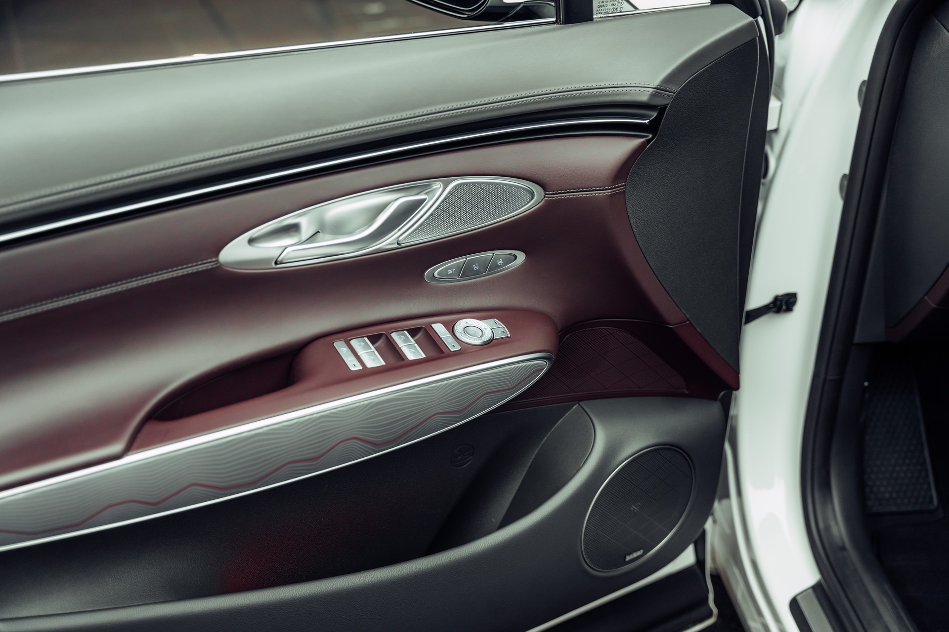 GENESIS GV70 2.2 CRDI Luxury AT8 AWD-image-13