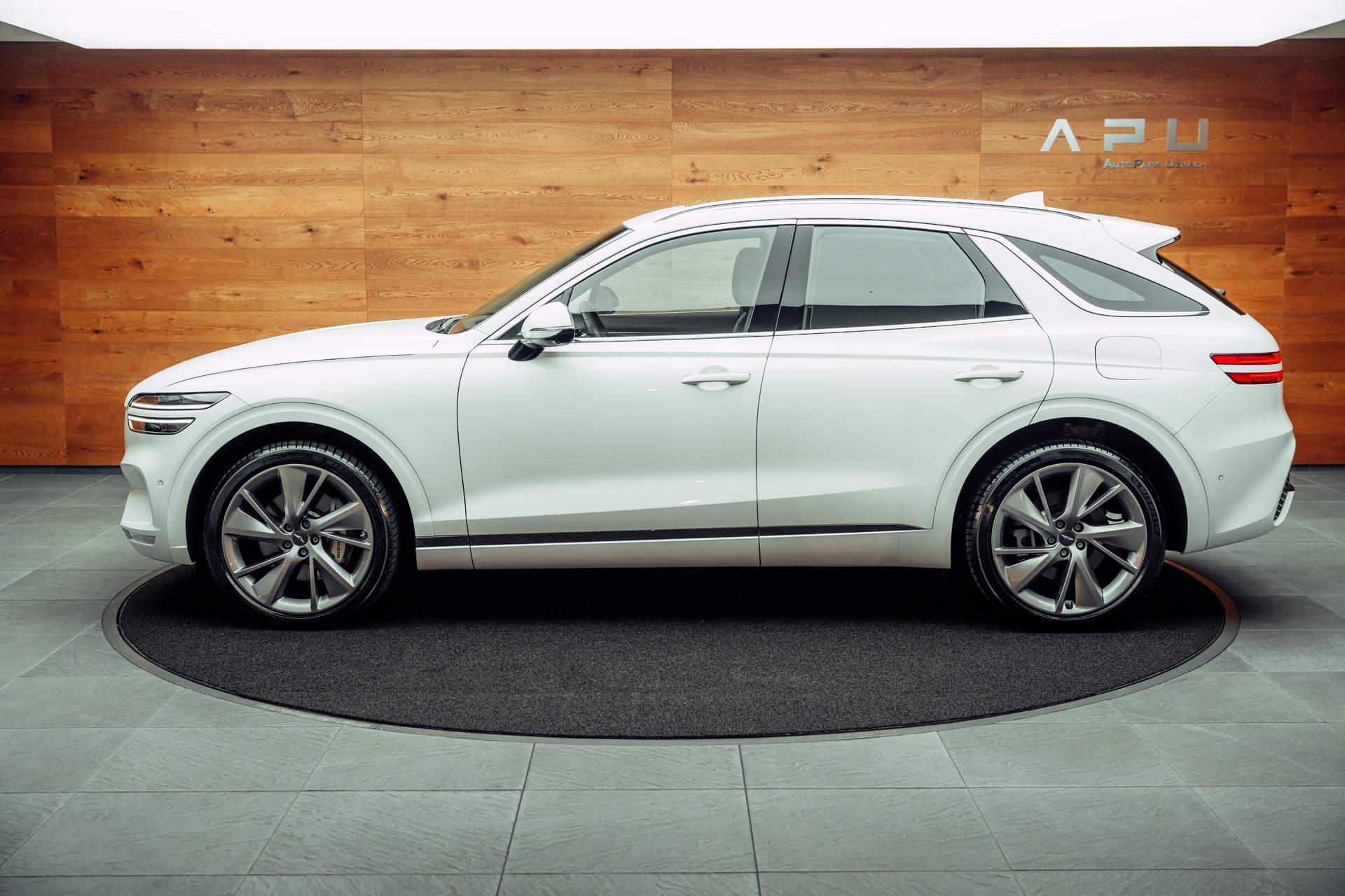 GENESIS GV70 2.2 CRDI Luxury AT8 AWD-image-10