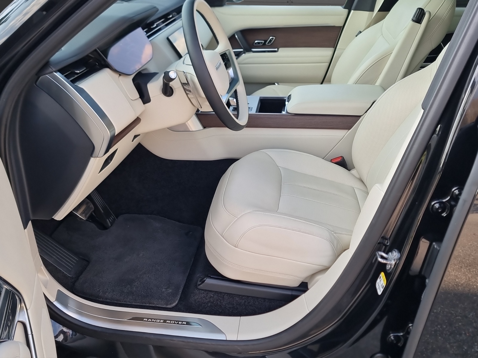 LAND ROVER Range Rover P550e Si6 PHEV HSE Automatic-image-8