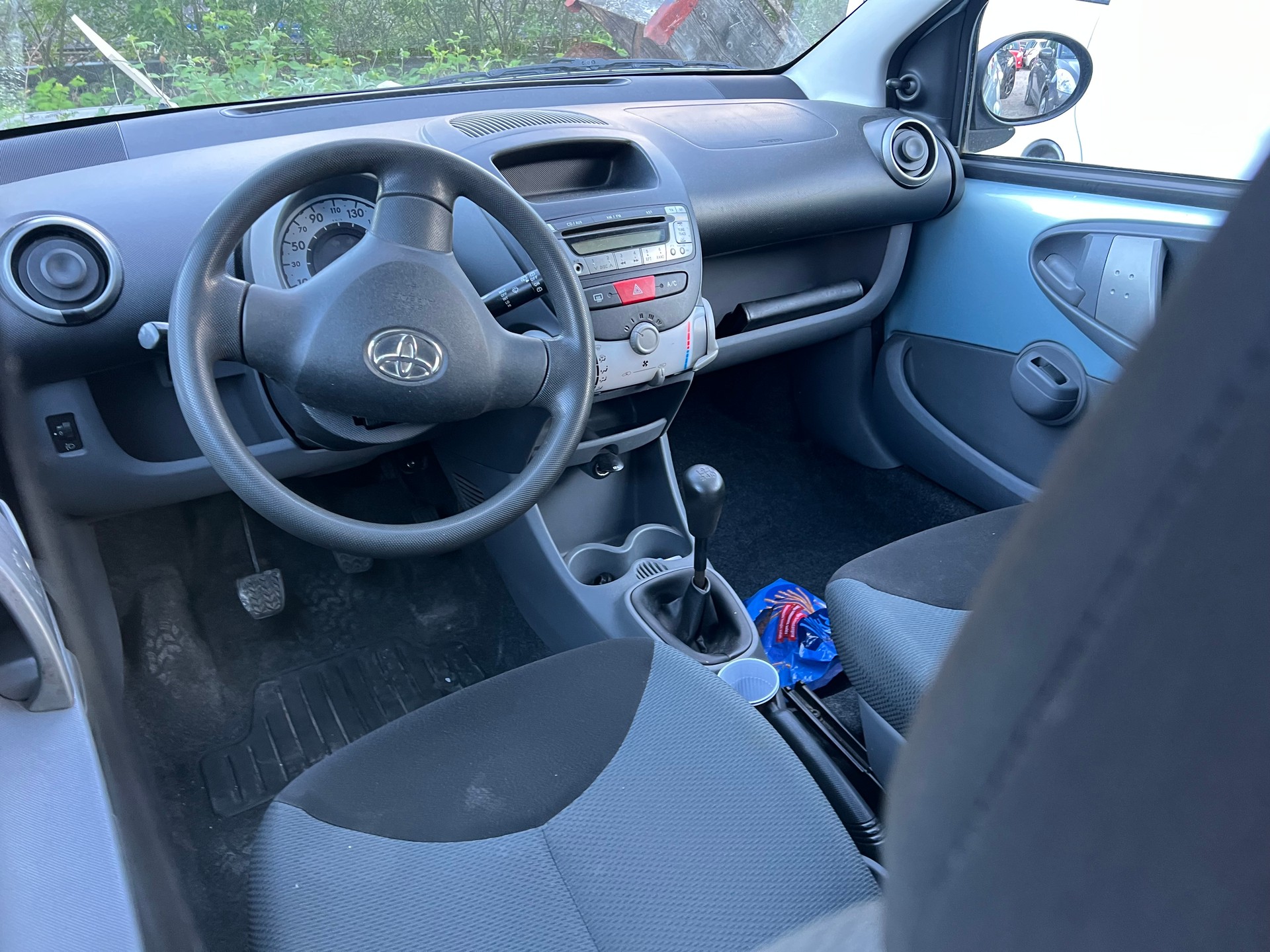 TOYOTA Aygo 1.0 Linea Sol-image-6