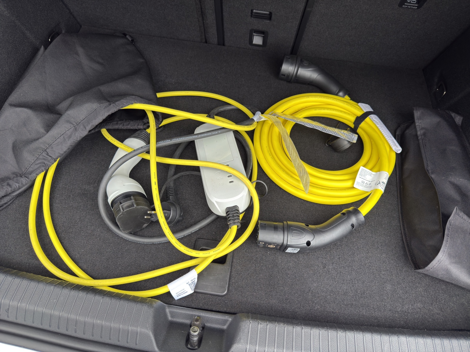 VW Golf 1.4 TSI PHEV GTE-image-13