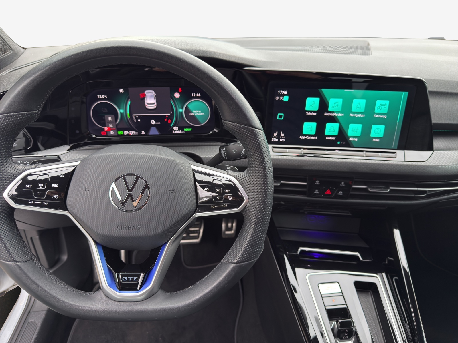 VW Golf 1.4 TSI PHEV GTE-image-8