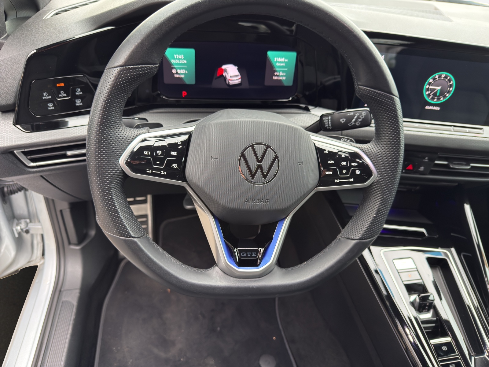 VW Golf 1.4 TSI PHEV GTE-image-9