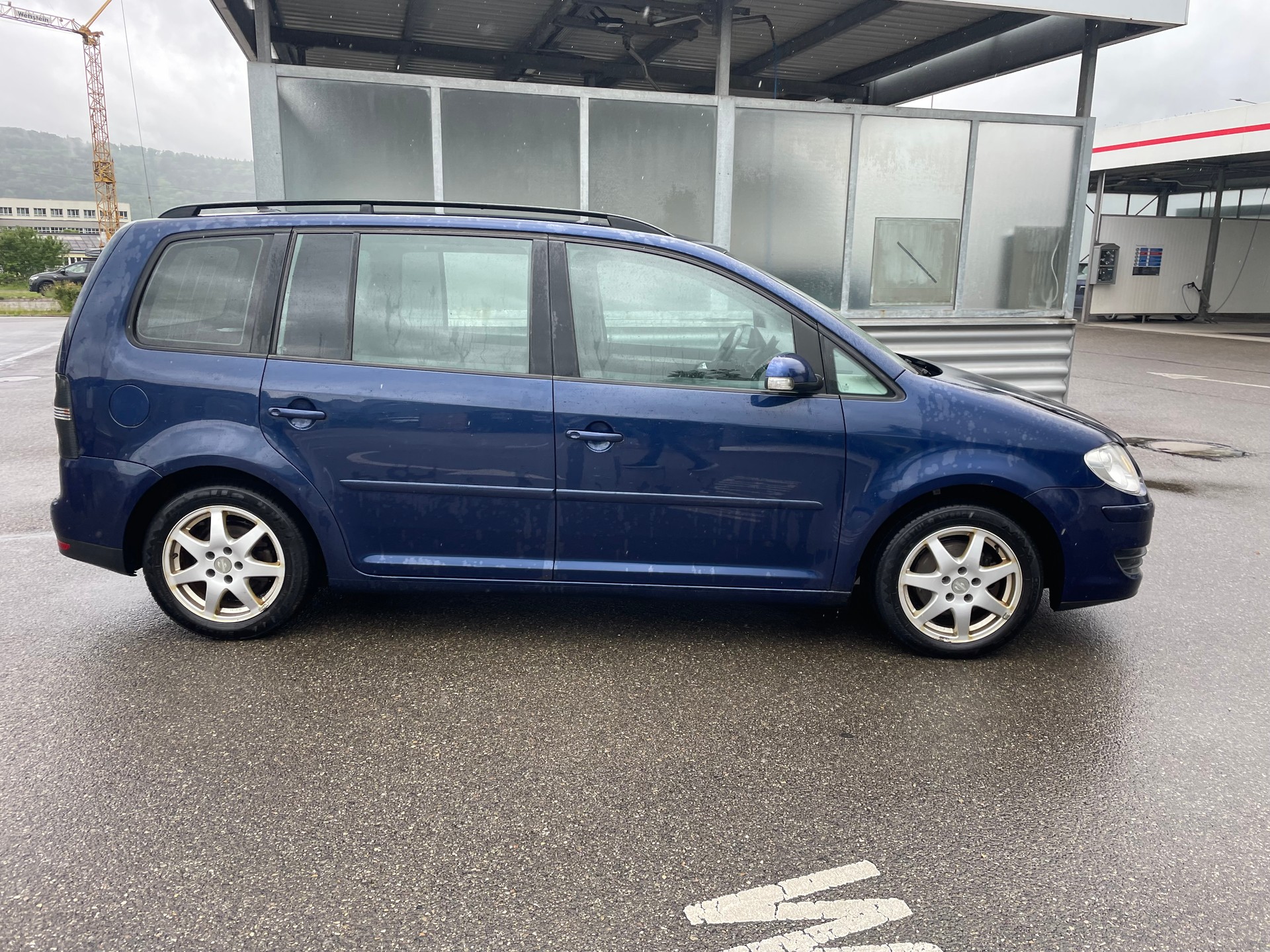 VW Touran 1.9 TDI BlueMotion Highline-image-4