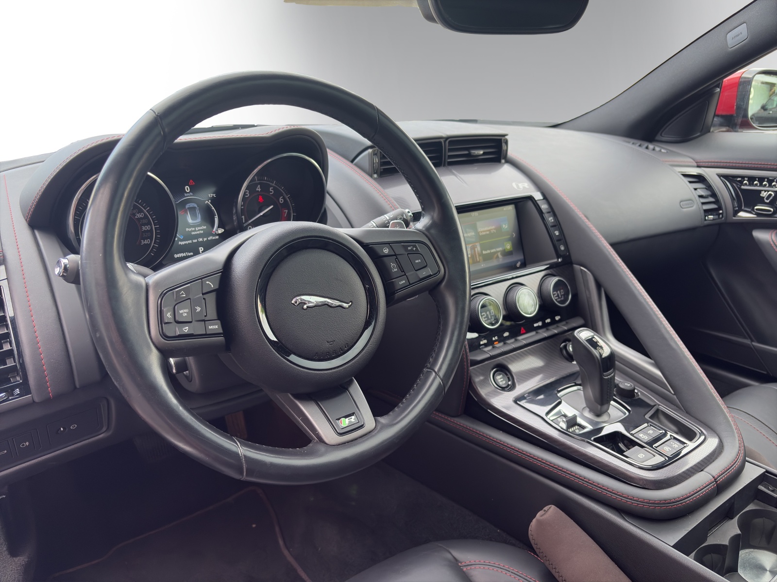 JAGUAR F-Type Coupé R 5.0 V8 S/C AWD-image-6