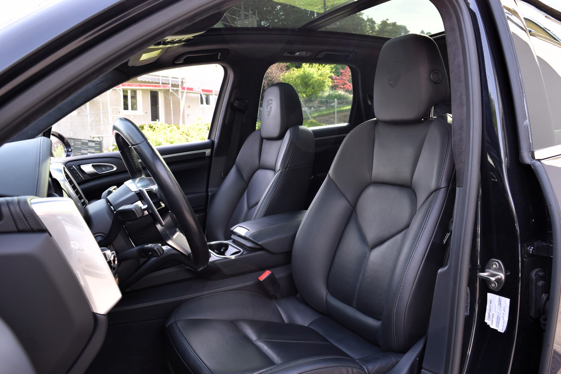 PORSCHE Cayenne Turbo S-image-4