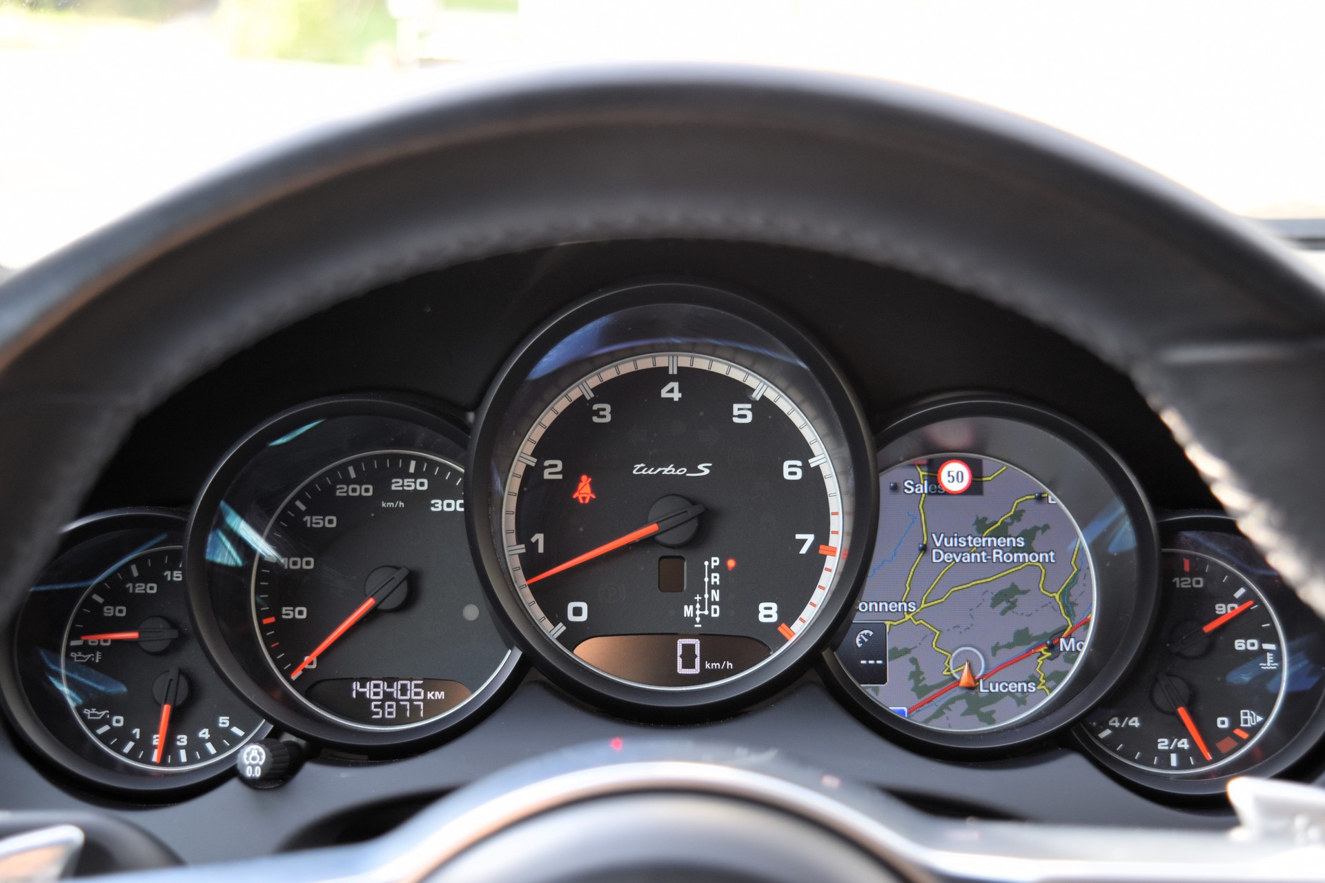 PORSCHE Cayenne Turbo S-image-10