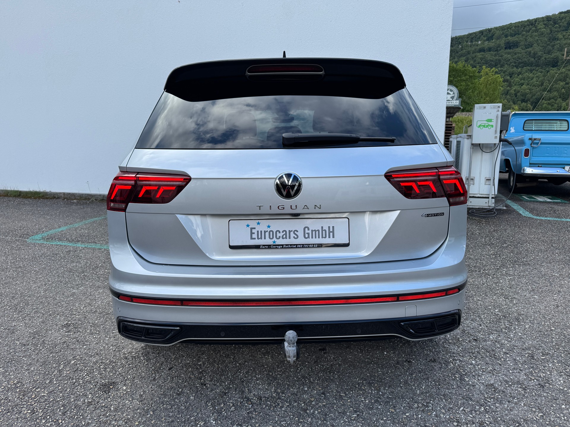 VW Tiguan 2.0 TDI SCR R-Line 4Motion DSG-image-4