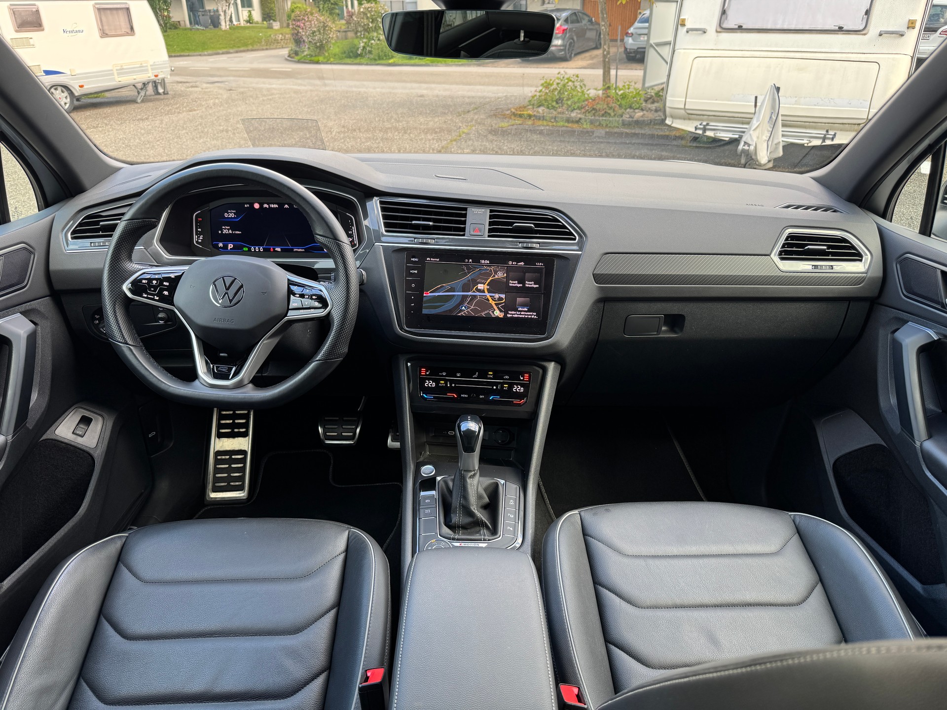 VW Tiguan 2.0 TDI SCR R-Line 4Motion DSG-image-11
