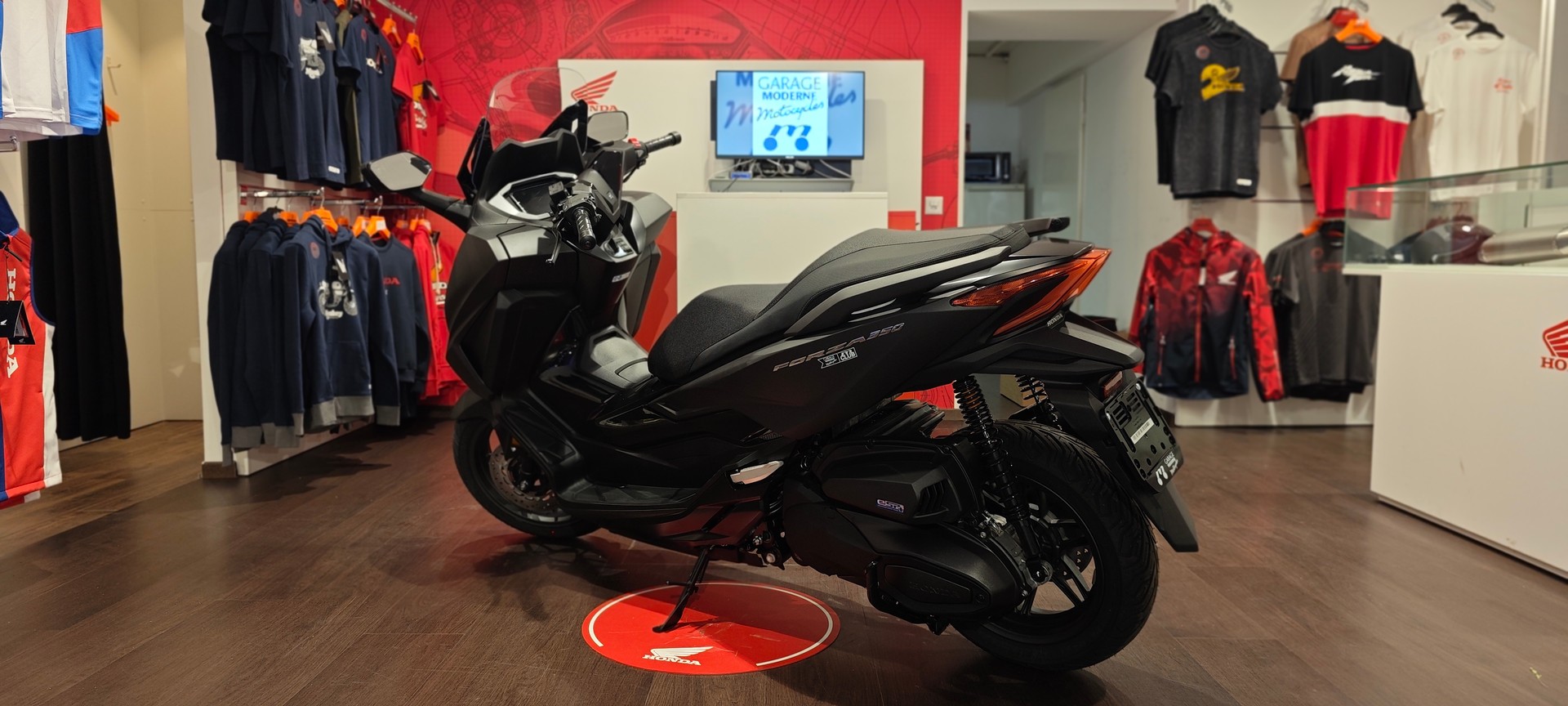HONDA NSS 350-showroom-element-3