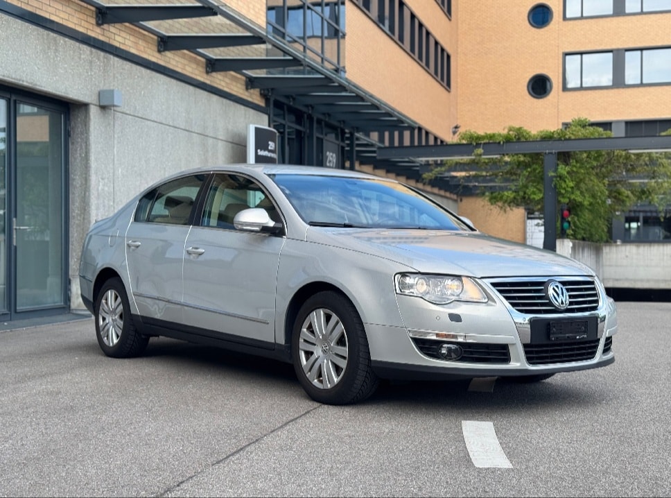 VW Passat 2.0T FSI Highline-image-4