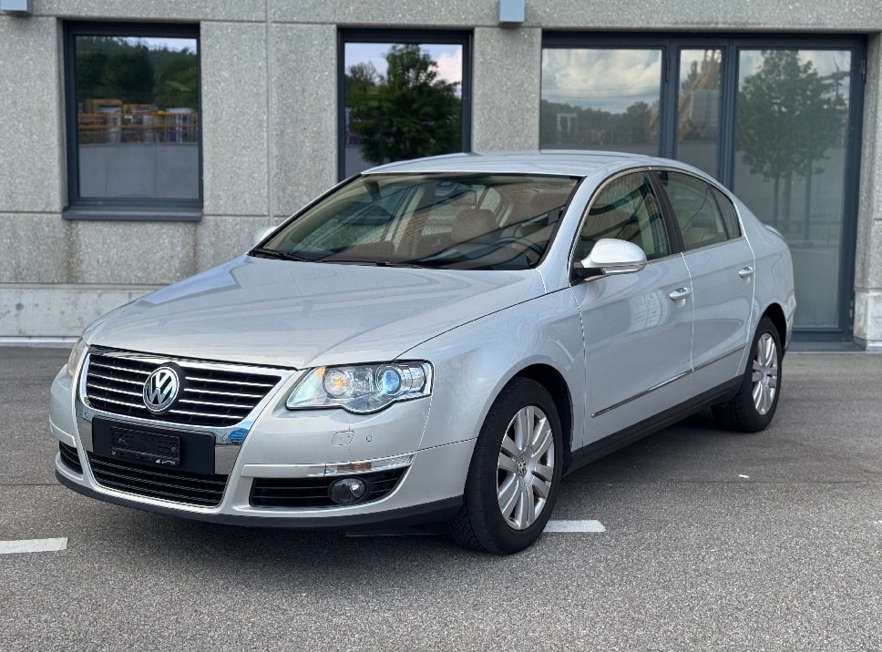 VW Passat 2.0T FSI Highline-image-0