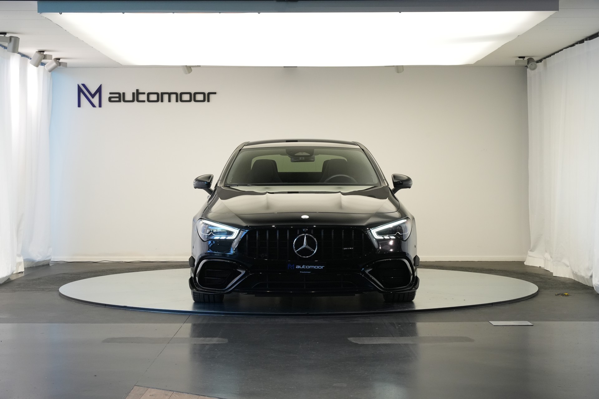 MERCEDES-BENZ CLA 45 S AMG 4Matic+ 8G-DCT *Burmester* *Schalensitze* *Panorama*-showroom-element-1