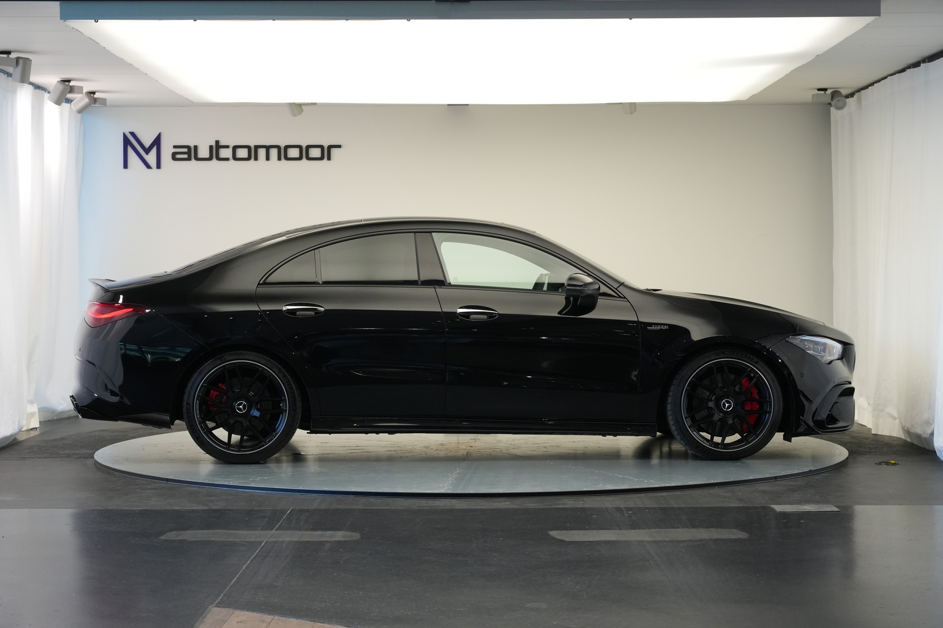 MERCEDES-BENZ CLA 45 S AMG 4Matic+ 8G-DCT *Burmester* *Schalensitze* *Panorama*-showroom-element-3