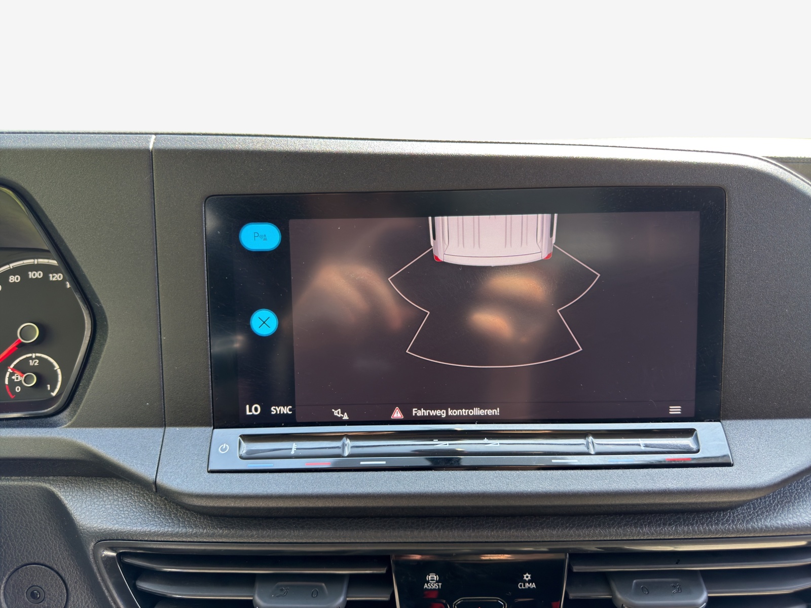 VW Caddy Cargo 2.0TDI 4Motion-image-15