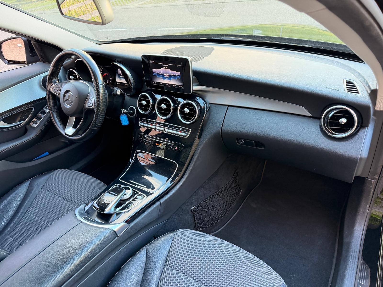 MERCEDES-BENZ A 200 CDI Style 7G-DCT-image-9