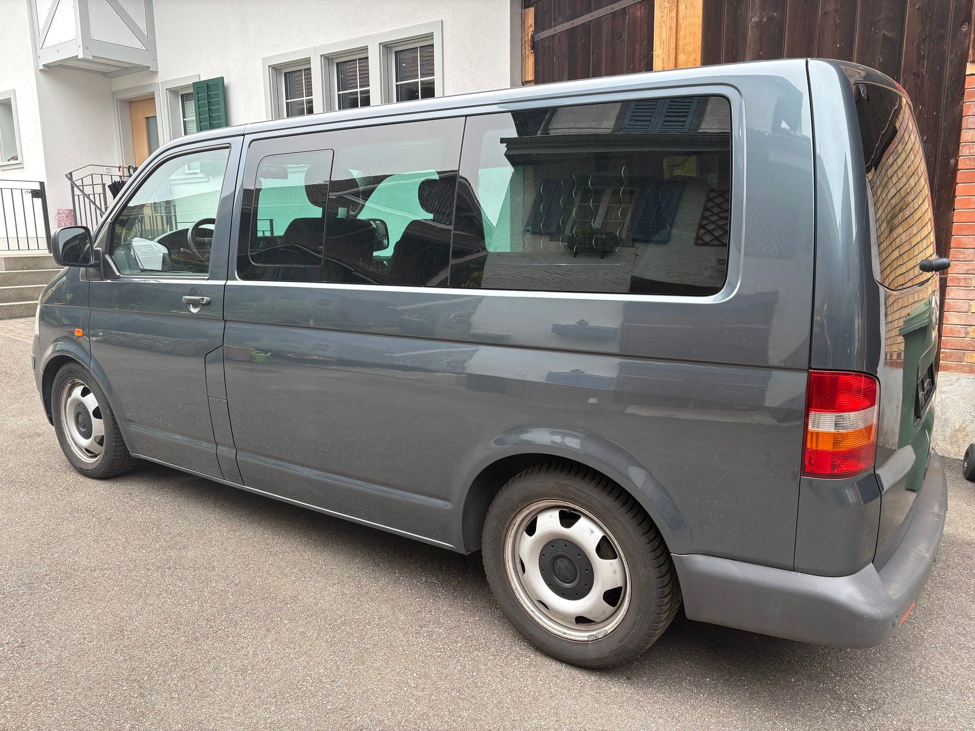 VW 2.5 TDI T5 Multivan 4motion-image-2