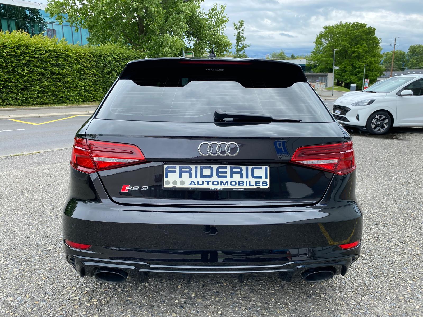 AUDI RS3 Sportback 2.5 TSI quattro S-tronic-showroom-element-3