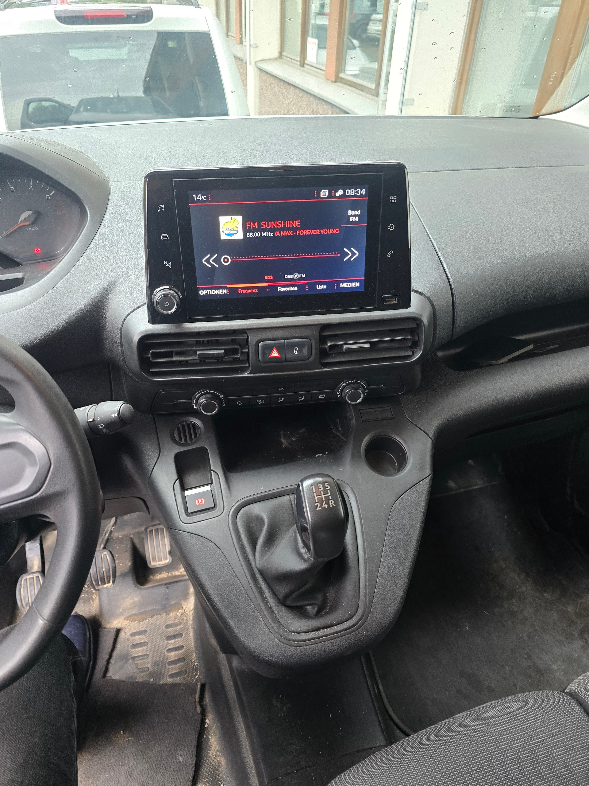 PEUGEOT Partner 1.5 Blue HDi s/s Premium 650kg-image-8