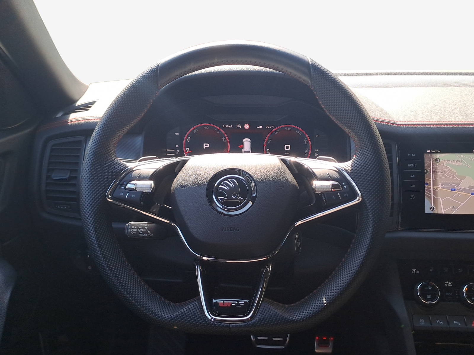SKODA Kodiaq 2.0 TSI 4x4 RS-image-9