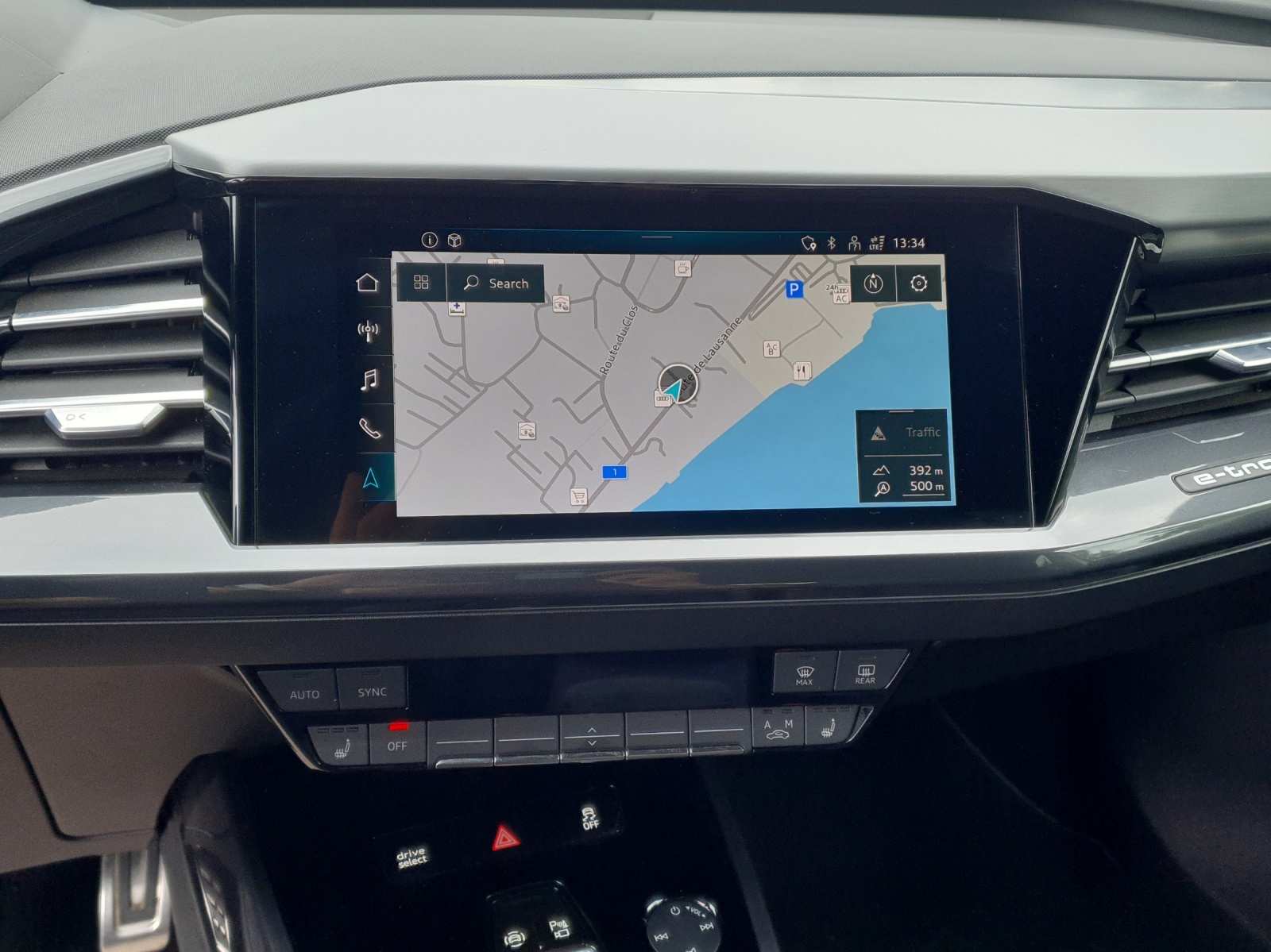 AUDI Q4 e-tron 50 quattro-image-10