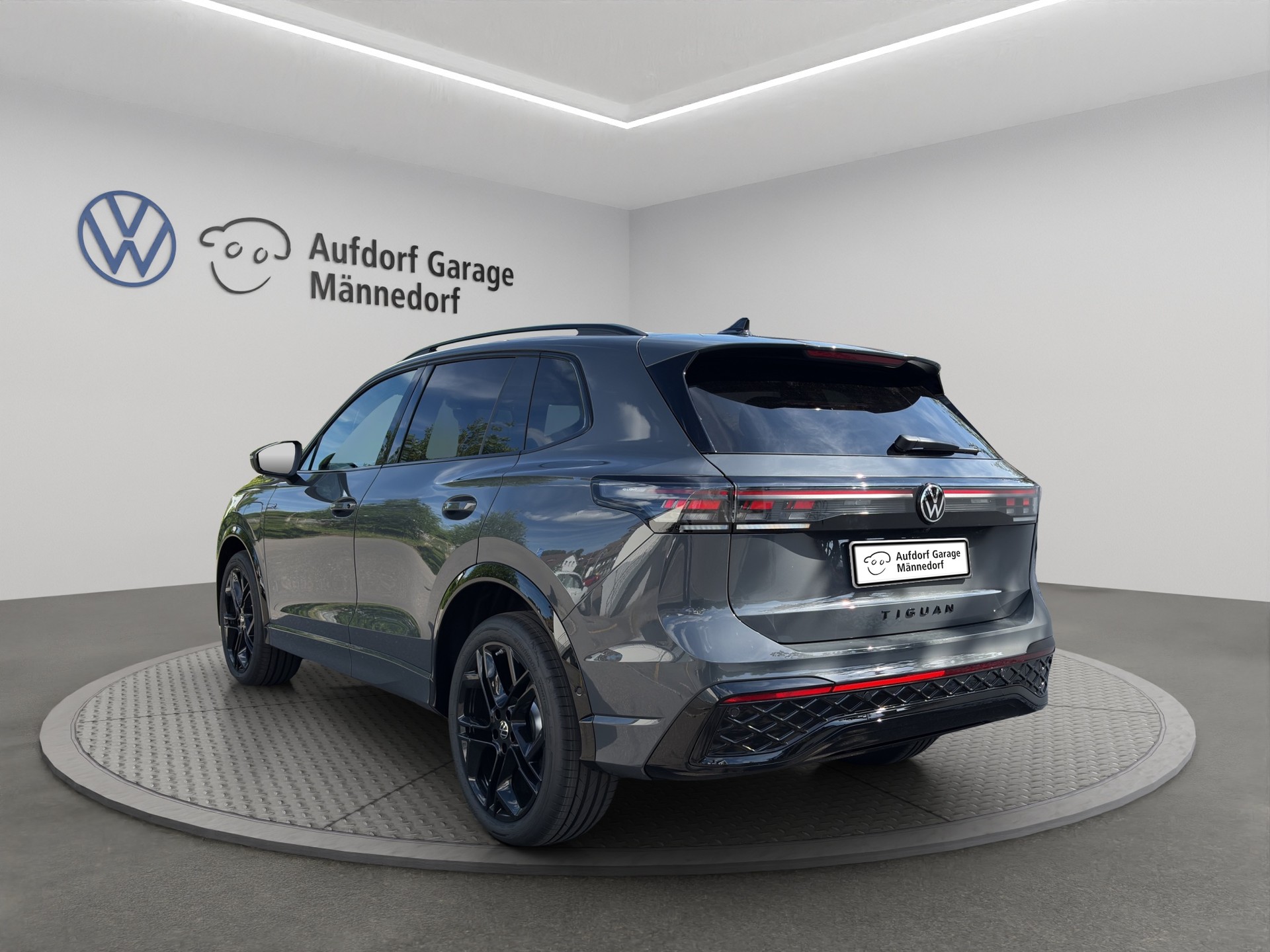 VW Tiguan 1.5 TSI evo2 eHybrid R-Line DSG-image-3