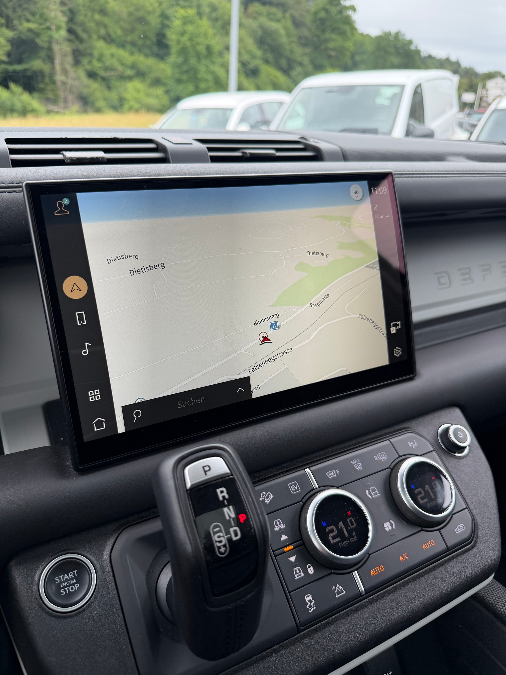 LAND ROVER Defender 110 P400e Si4 PHEV HSE AT8-image-15