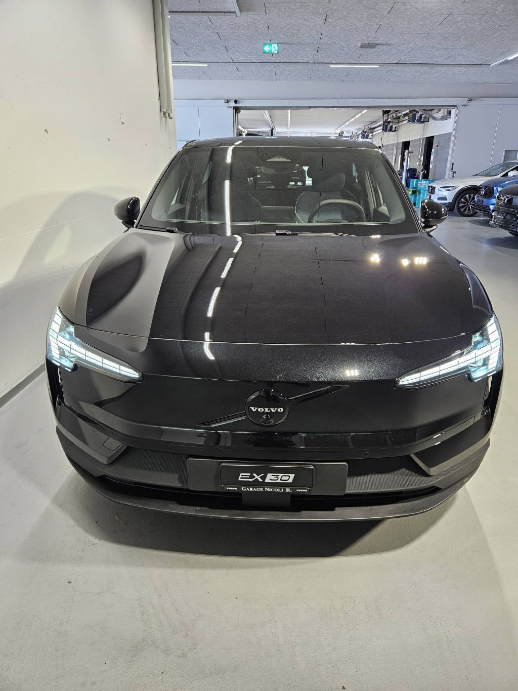 VOLVO EX 30 E60 Twin Ultra Swiss Black Edition-image-1