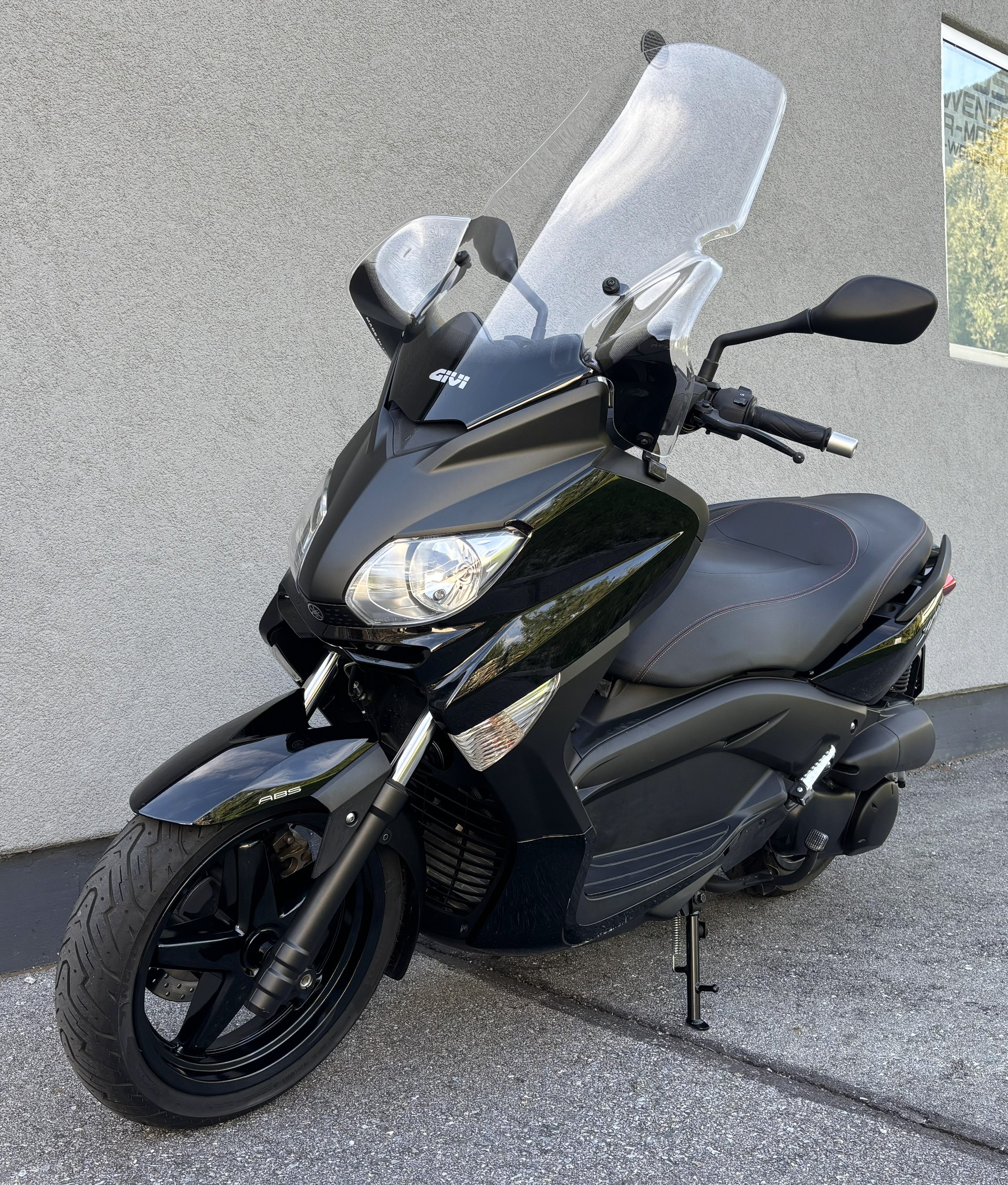 YAMAHA X-MaxYP 250 RA ABS-showroom-element-2